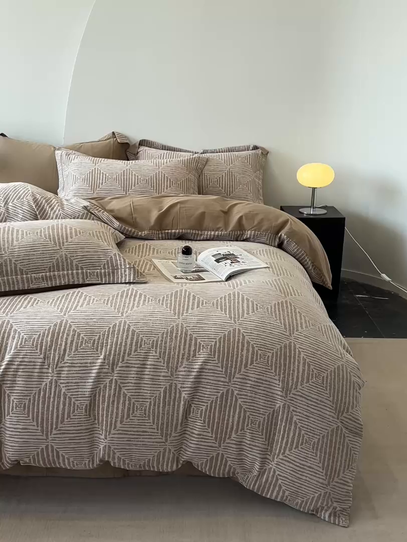 91家纺网 家纺一手货源 找家纺 （总）锦彩家居 2025新款A类60支全棉色织提花四件套