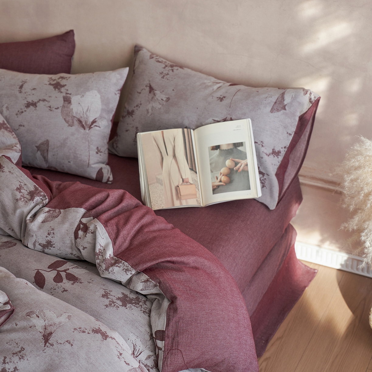 91家纺网 家纺一手货源 找家纺 清雅福 2025新款A类全棉水洗色织大提花四件套 青棠-红棕