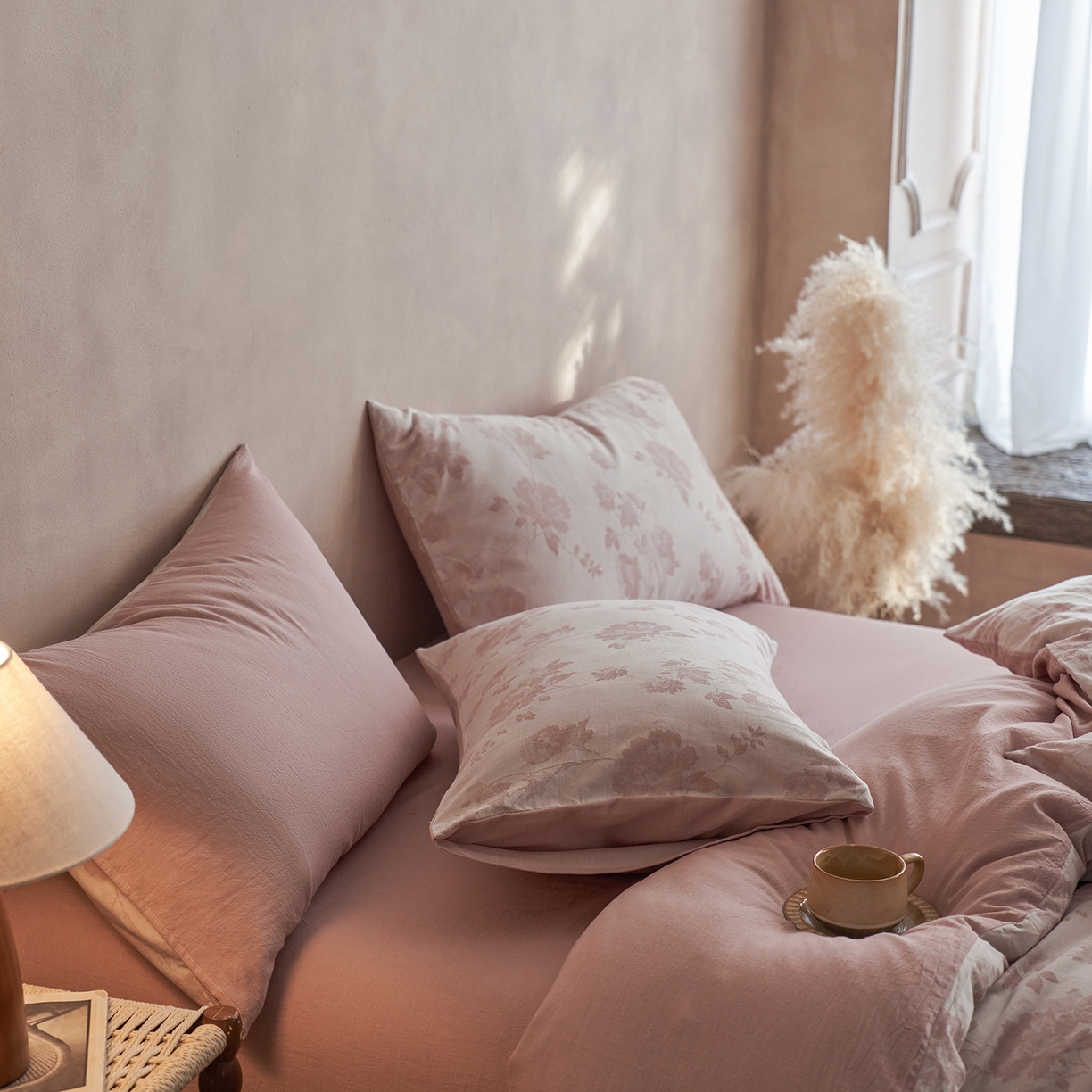 91家纺网 家纺一手货源 找家纺 清雅福 2025新款A类全棉水洗色织大提花四件套 花意间-暗粉