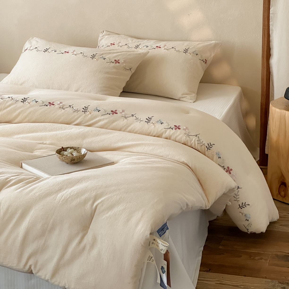 91家纺网 家纺一手货源 找家纺 （总）一加一 2025新款棉麻刺绣抗菌被子被芯冬被-竺羽叠香