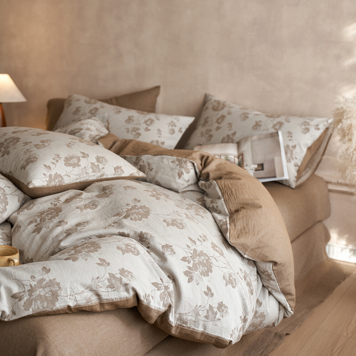 91家纺网 家纺一手货源 找家纺 清雅福 2025新款A类全棉水洗色织大提花四件套 花意间-茶咖