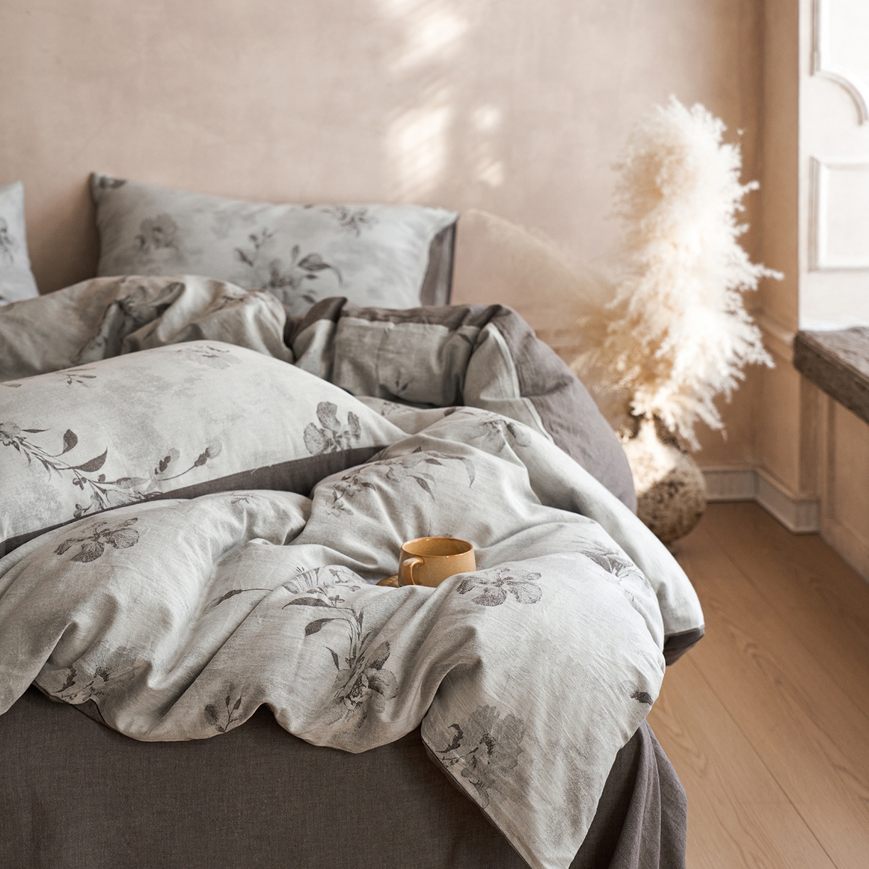 91家纺网 家纺一手货源 找家纺 清雅福 2025新款A类全棉水洗色织大提花四件套 紫丹-灰咖