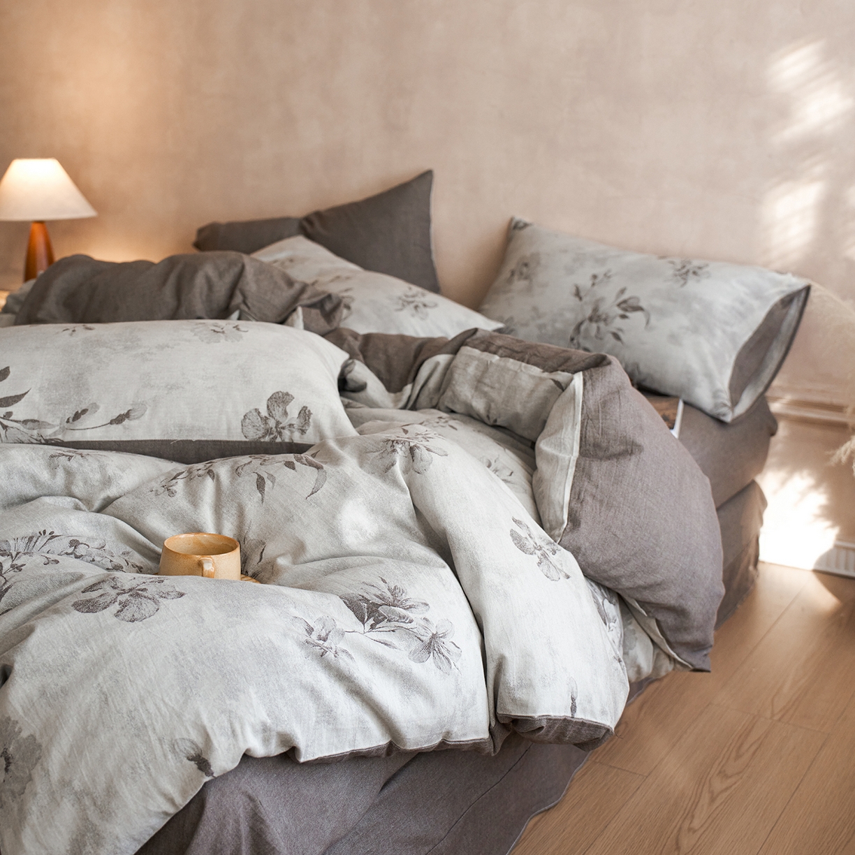 91家纺网 家纺一手货源 找家纺 清雅福 2025新款A类全棉水洗色织大提花四件套 紫丹-灰咖