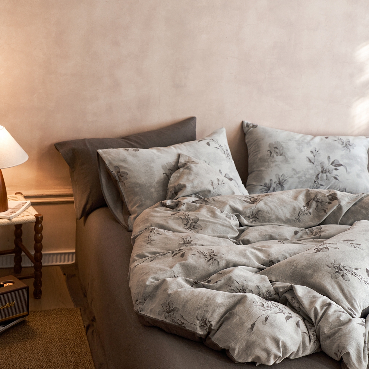 91家纺网 家纺一手货源 找家纺 清雅福 2025新款A类全棉水洗色织大提花四件套 紫丹-灰咖