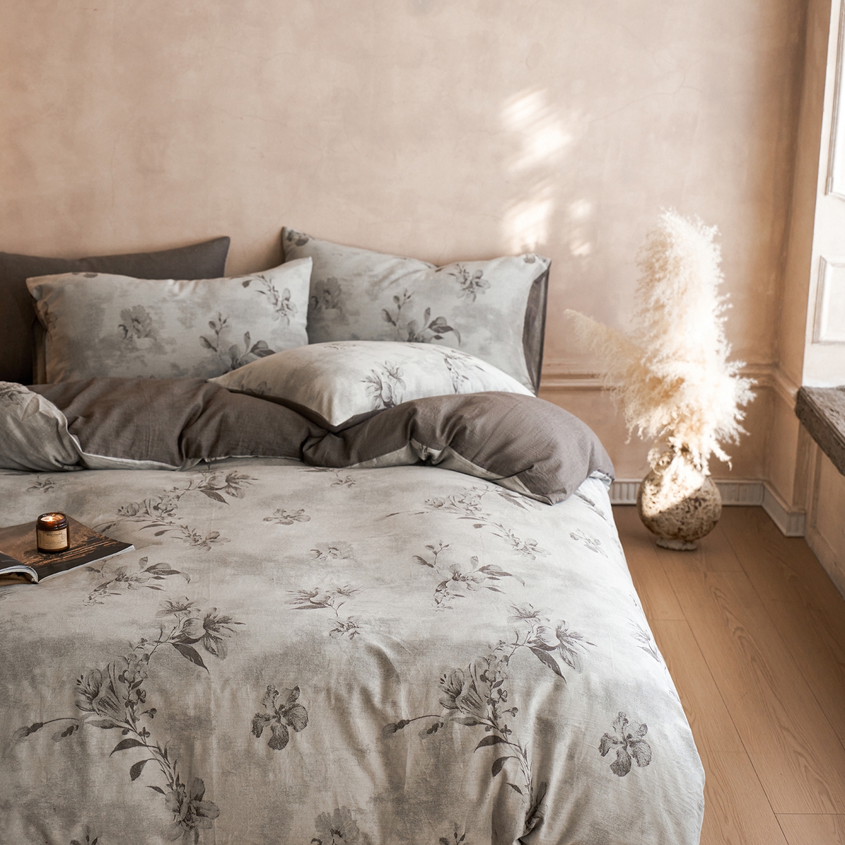 91家纺网 家纺一手货源 找家纺 清雅福 2025新款A类全棉水洗色织大提花四件套 紫丹-灰咖