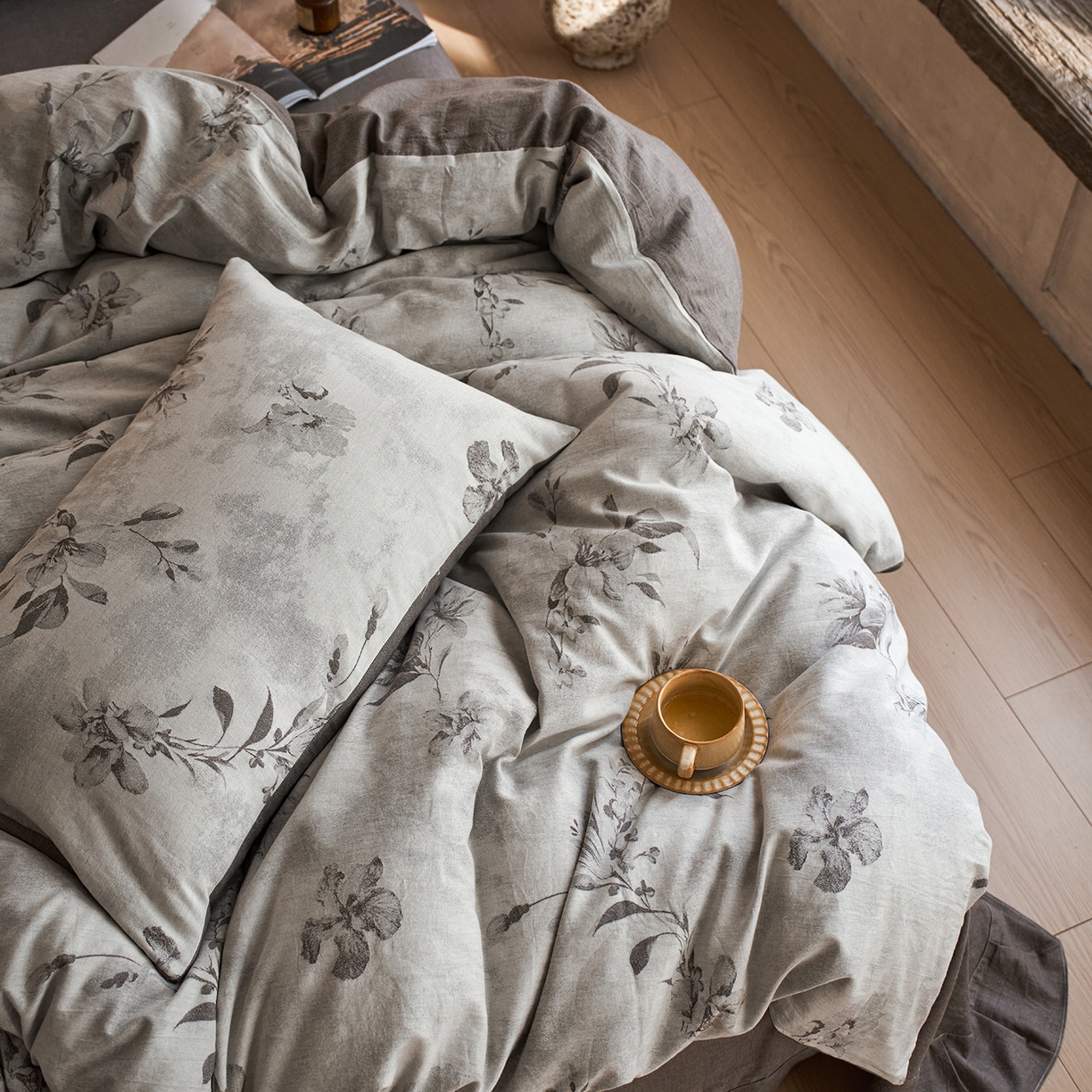 91家纺网 家纺一手货源 找家纺 清雅福 2025新款A类全棉水洗色织大提花四件套 紫丹-灰咖