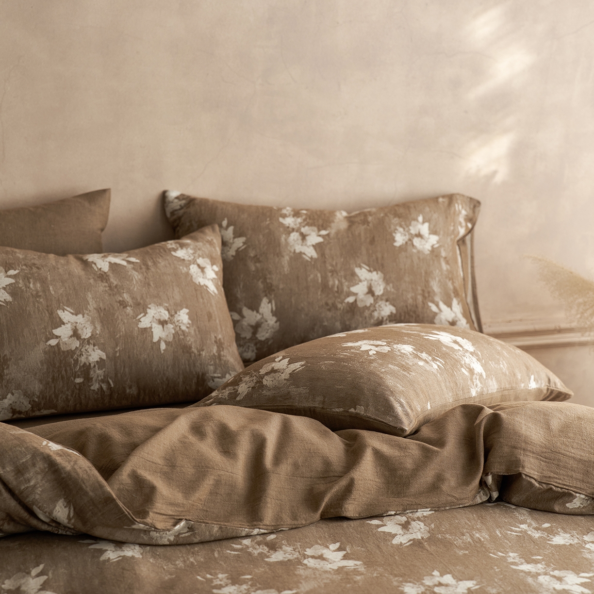 91家纺网 家纺一手货源 找家纺 清雅福 2025新款A类全棉水洗色织大提花四件套 繁花说-茶咖