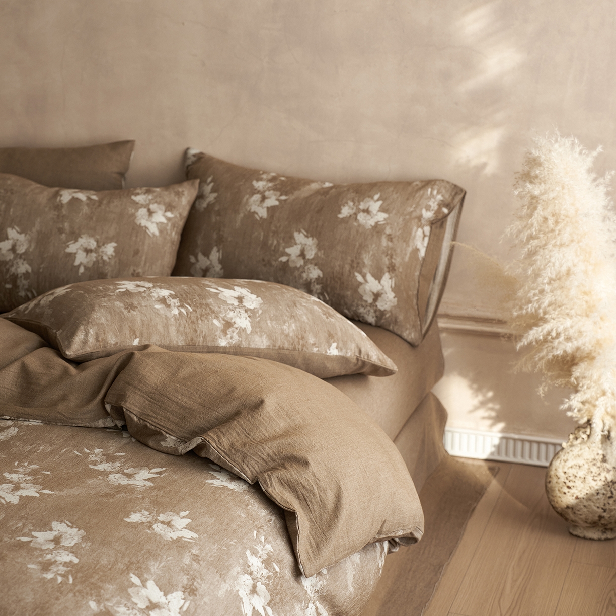 91家纺网 家纺一手货源 找家纺 清雅福 2025新款A类全棉水洗色织大提花四件套 繁花说-茶咖