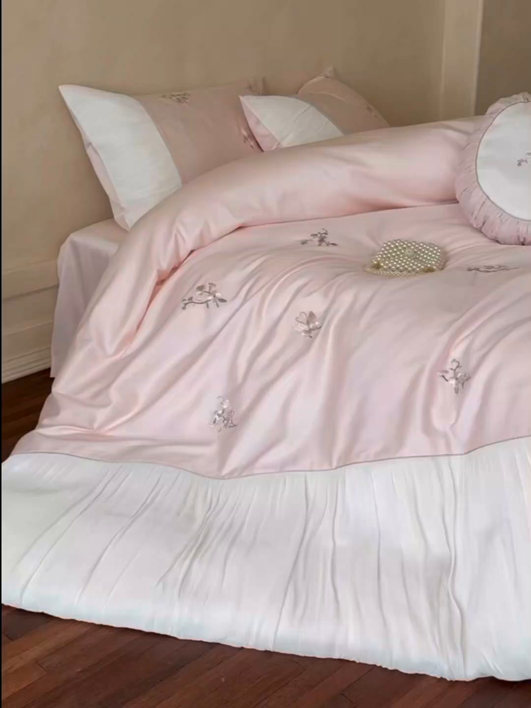 91家纺网 家纺一手货源 找家纺 （总）鹿班家居 2025年秋冬款100S长绒棉精密刺绣系列—弥花集（标准会员-20元）