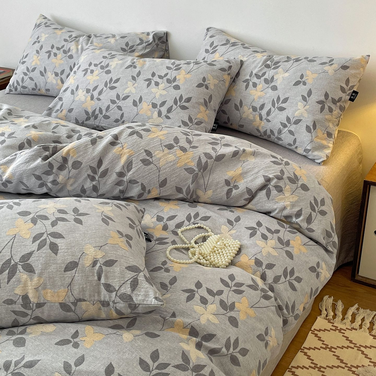 91家纺网 家纺一手货源 找家纺 典曼家纺 2025秋冬新款A类高克重亚麻复古诧季风原麻系列四件套 蔓叶兰