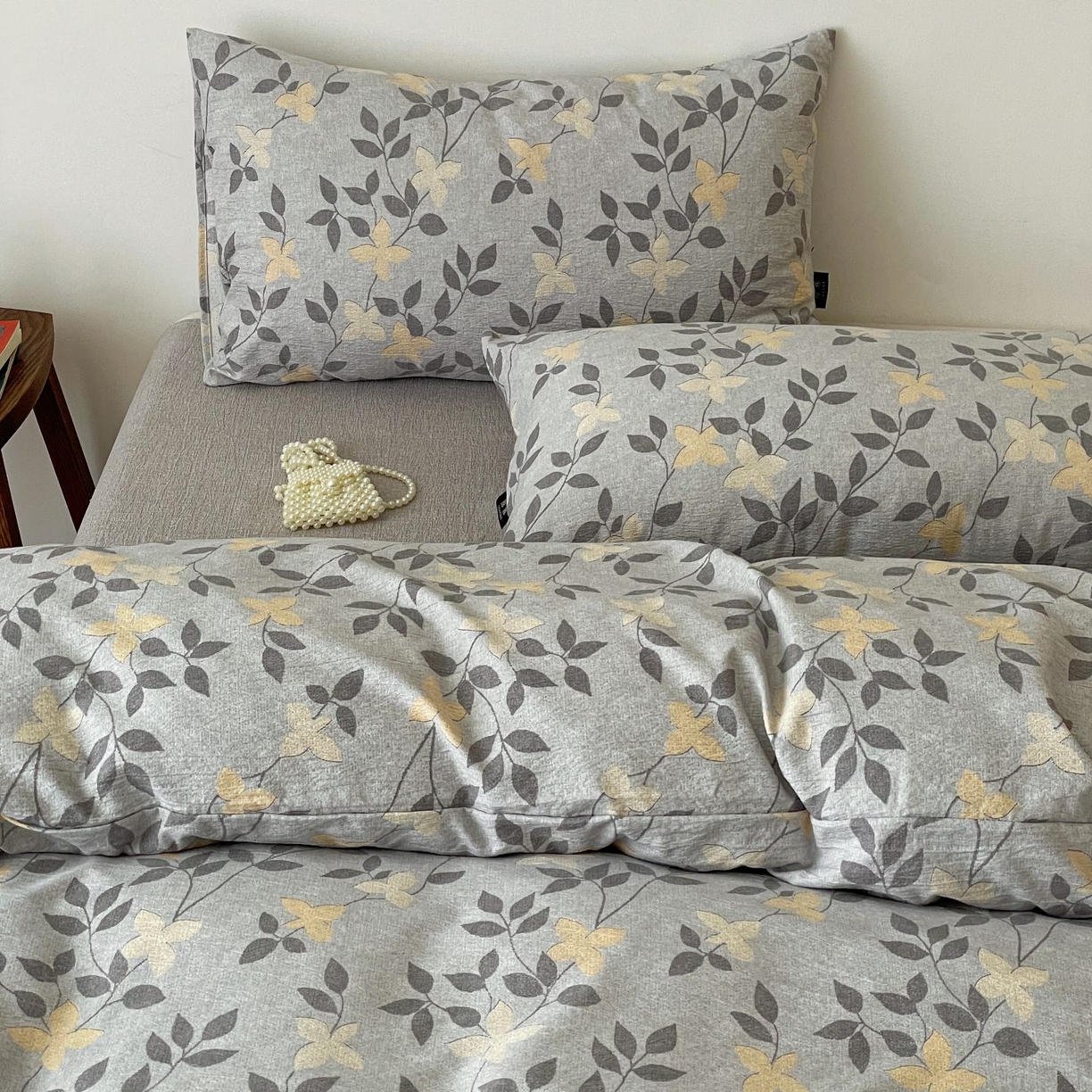 91家纺网 家纺一手货源 找家纺 典曼家纺 2025秋冬新款A类高克重亚麻复古诧季风原麻系列四件套 蔓叶兰