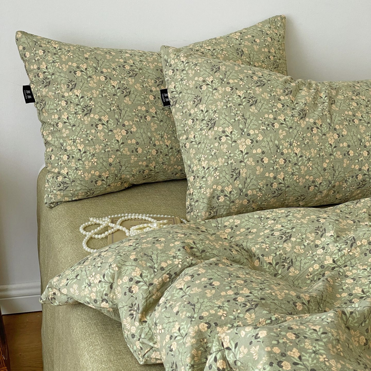 91家纺网 家纺一手货源 找家纺 典曼家纺 2025秋冬新款A类高克重亚麻复古诧季风原麻系列四件套 绿意