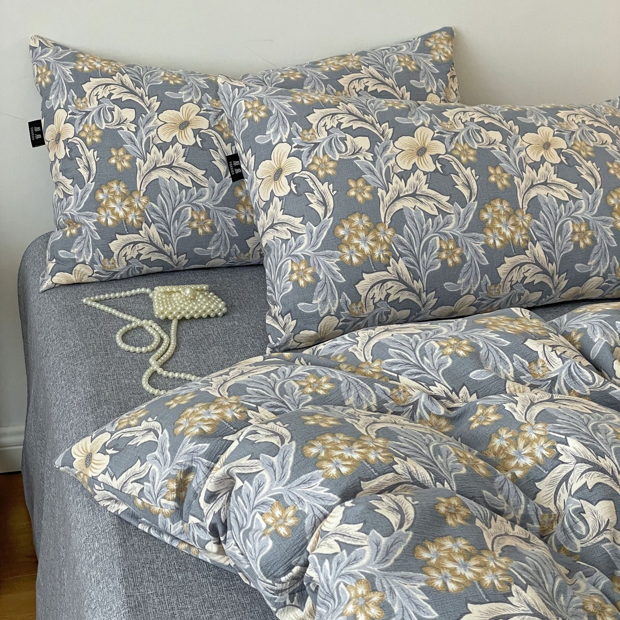 91家纺网 家纺一手货源 找家纺 典曼家纺 2025秋冬新款A类高克重亚麻复古诧季风原麻系列四件套 兰兮