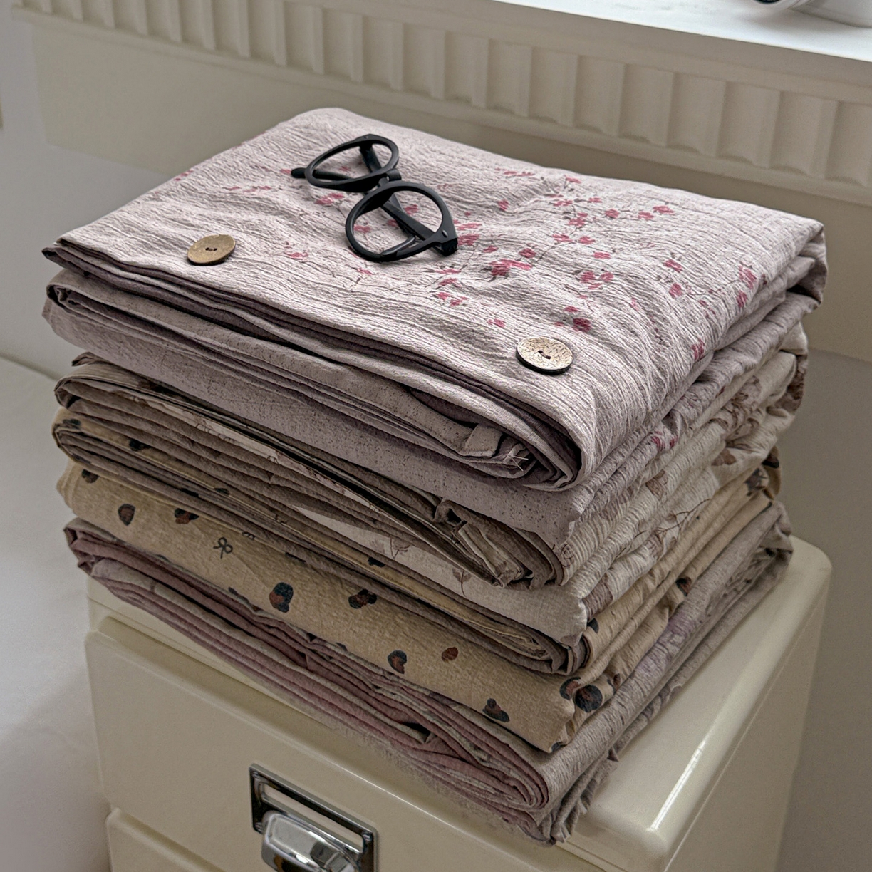 91家纺网 家纺一手货源 找家纺 （总）水墨江南 2025新款原麻复古印花纽扣款四件套