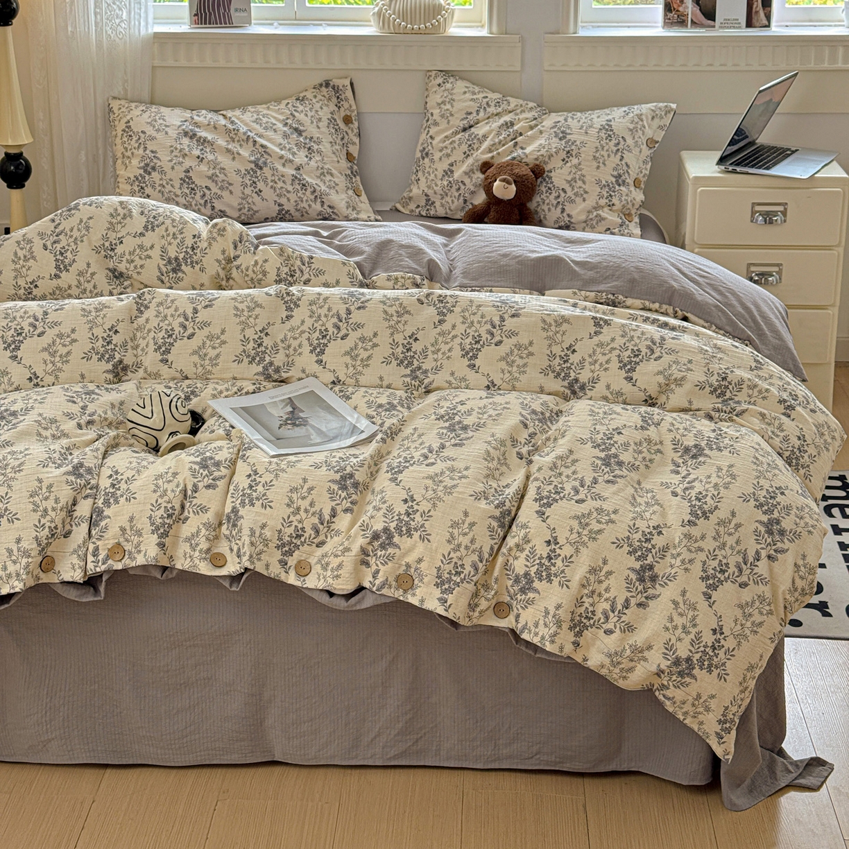 91家纺网 家纺一手货源 找家纺 水墨江南 2025新款原麻复古印花纽扣款四件套 盛夏