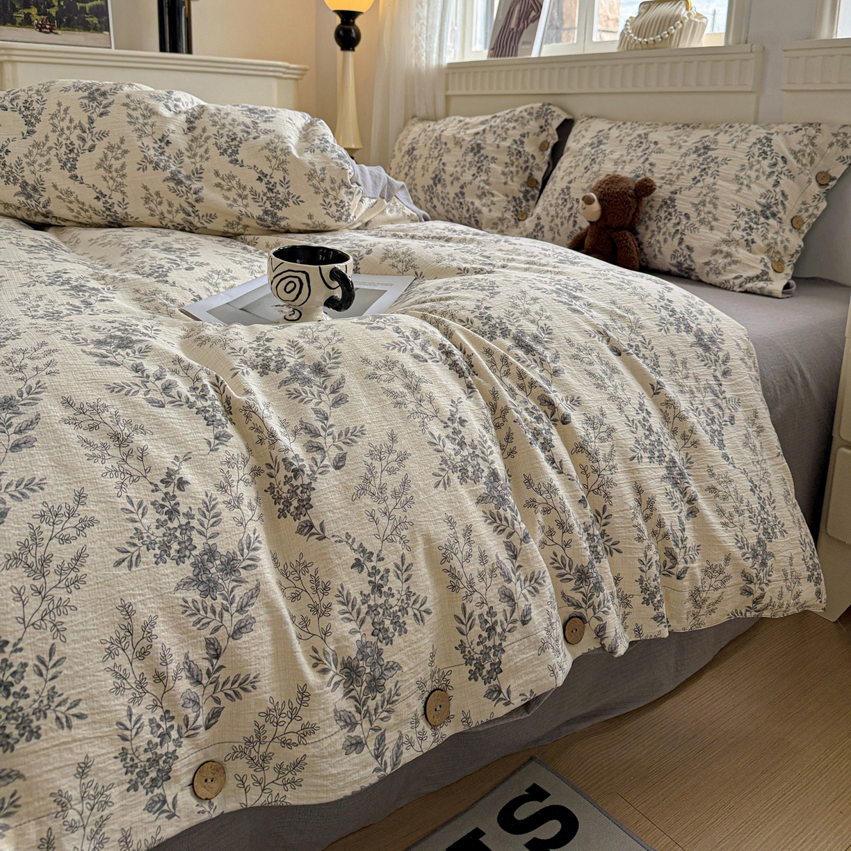 91家纺网 家纺一手货源 找家纺 水墨江南 2025新款原麻复古印花纽扣款四件套 盛夏