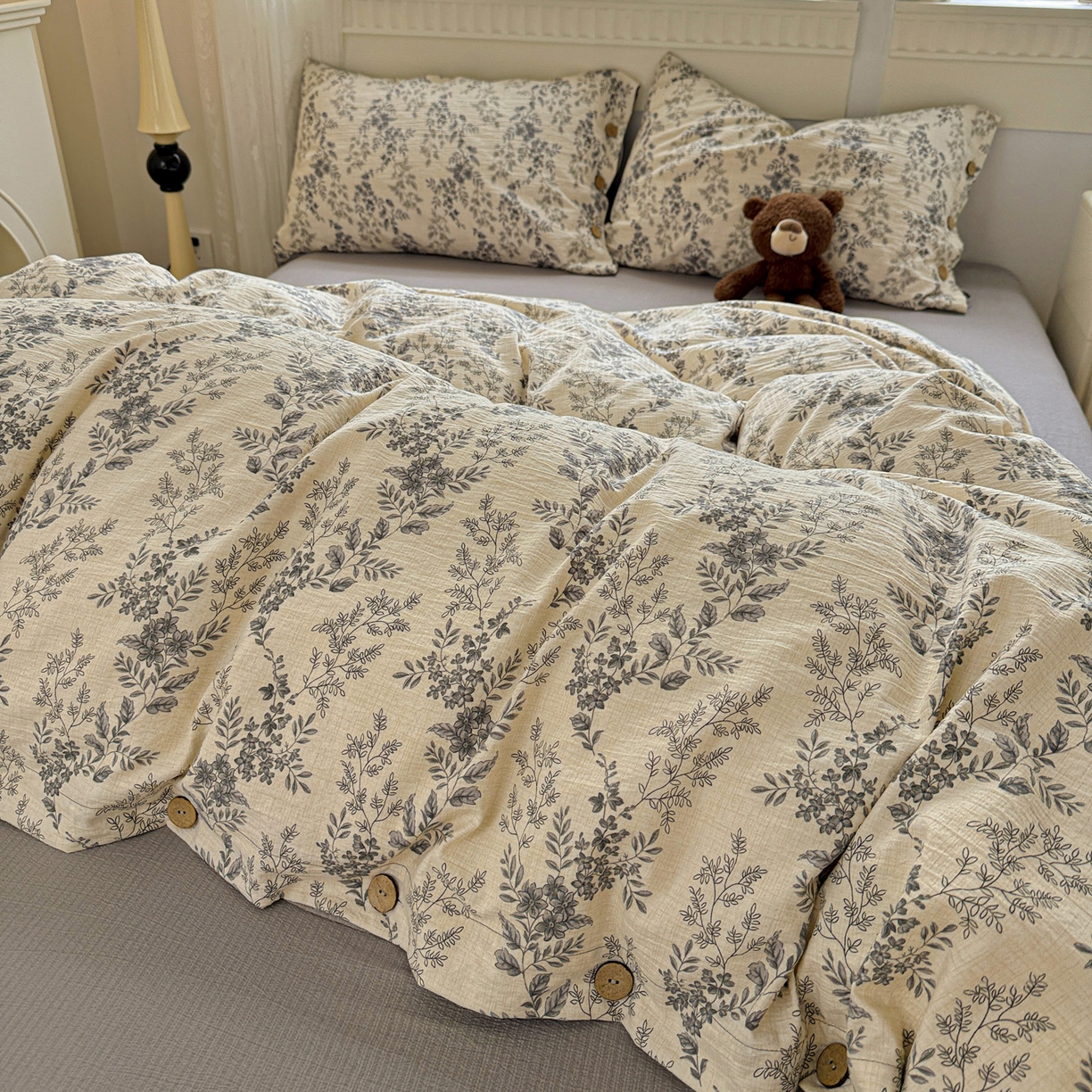 91家纺网 家纺一手货源 找家纺 水墨江南 2025新款原麻复古印花纽扣款四件套 盛夏