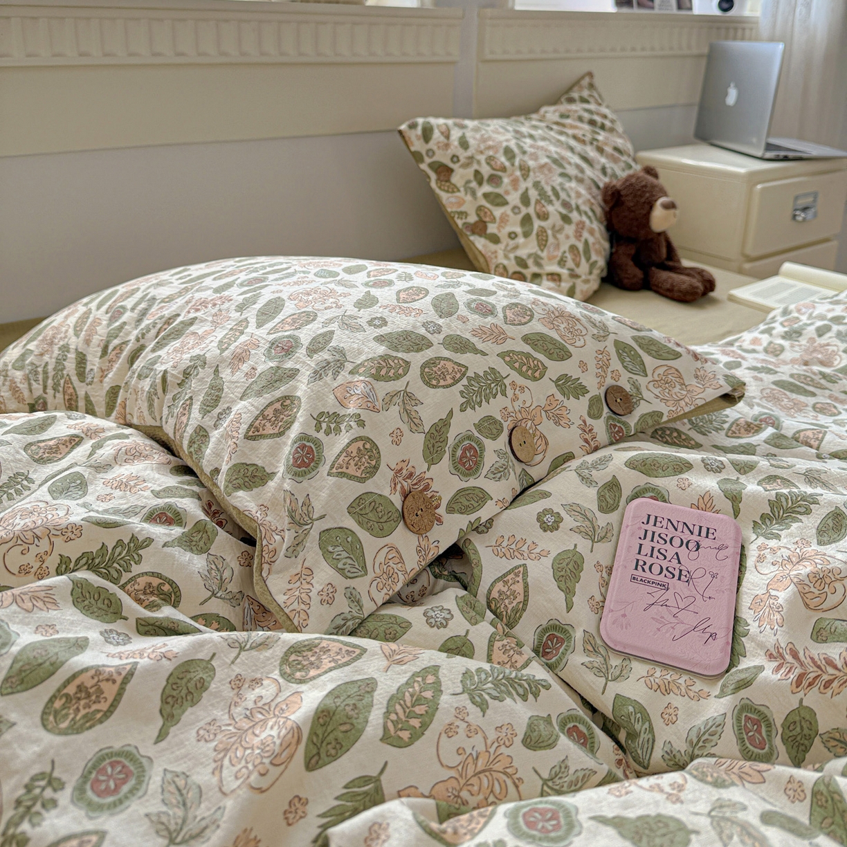 91家纺网 家纺一手货源 找家纺 水墨江南 2025新款原麻复古印花纽扣款四件套 叶羽