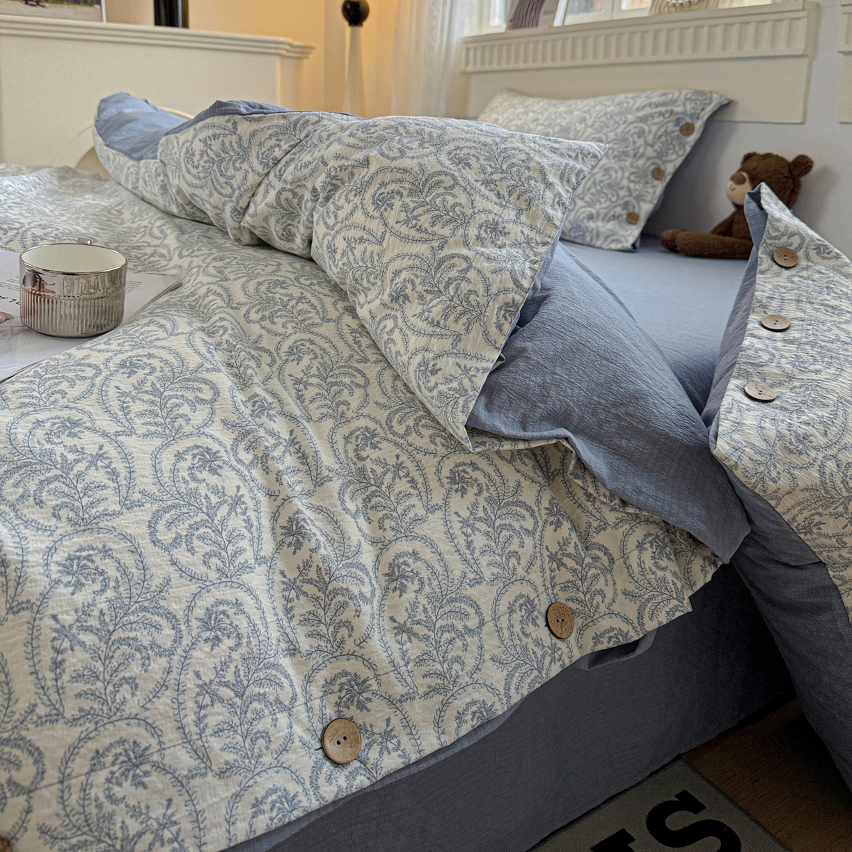 91家纺网 家纺一手货源 找家纺 水墨江南 2025新款原麻复古印花纽扣款四件套 青黛