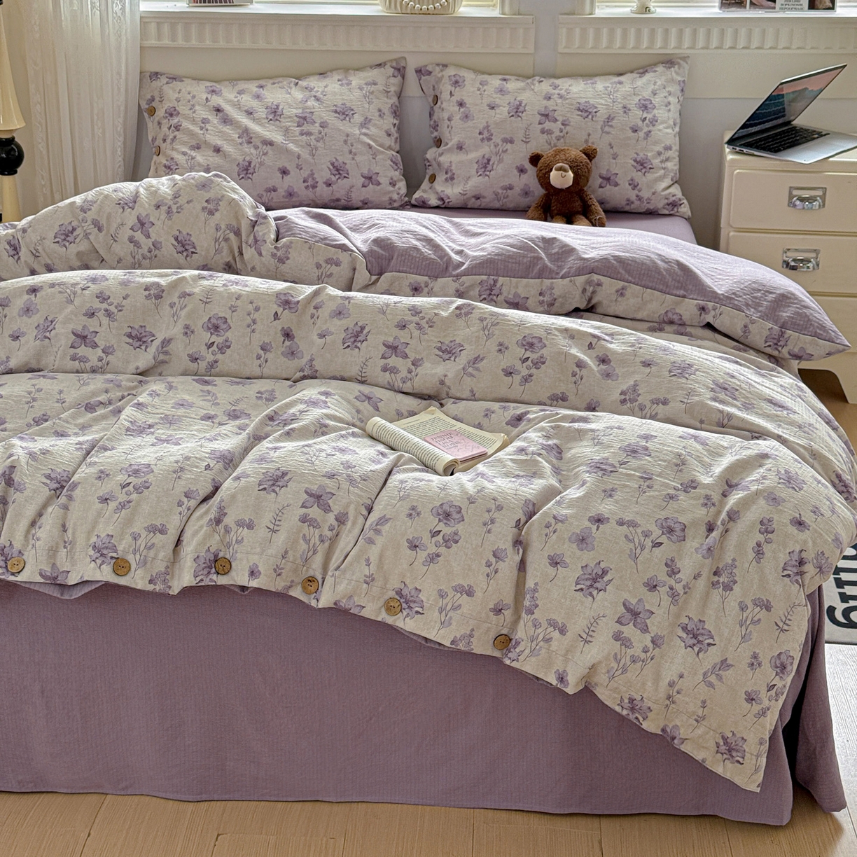 91家纺网 家纺一手货源 找家纺 水墨江南 2025新款原麻复古印花纽扣款四件套 紫藤