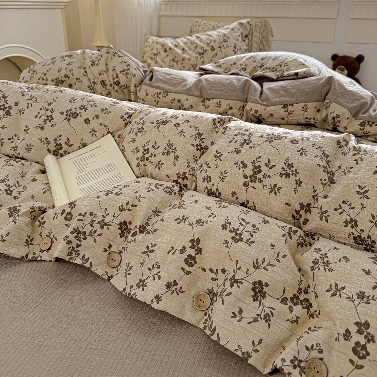 91家纺网 家纺一手货源 找家纺 水墨江南 2025新款原麻复古印花纽扣款四件套 暗香