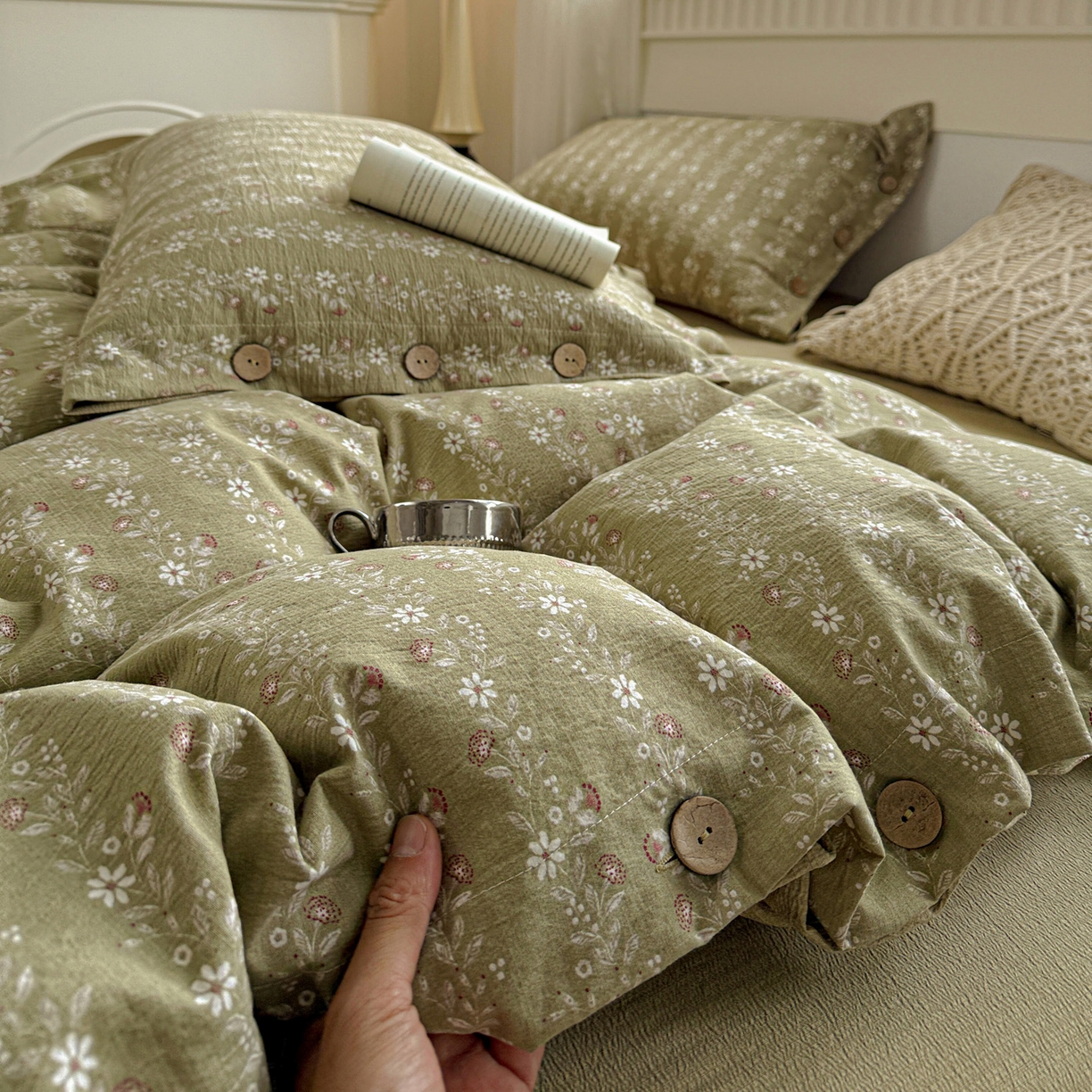 91家纺网 家纺一手货源 找家纺 水墨江南 2025新款原麻复古印花纽扣款四件套 一抹香-绿