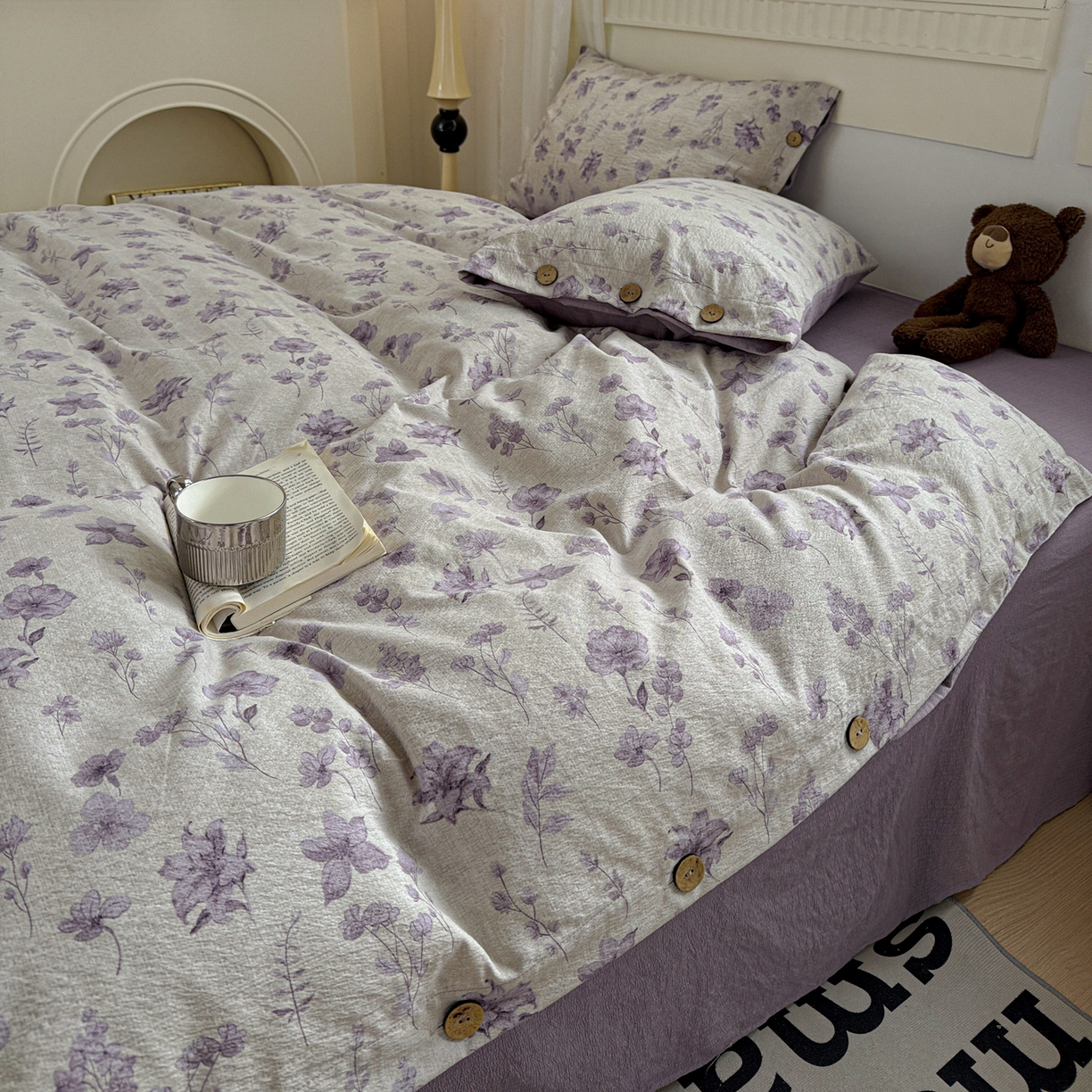 91家纺网 家纺一手货源 找家纺 水墨江南 2025新款原麻复古印花纽扣款四件套 紫藤