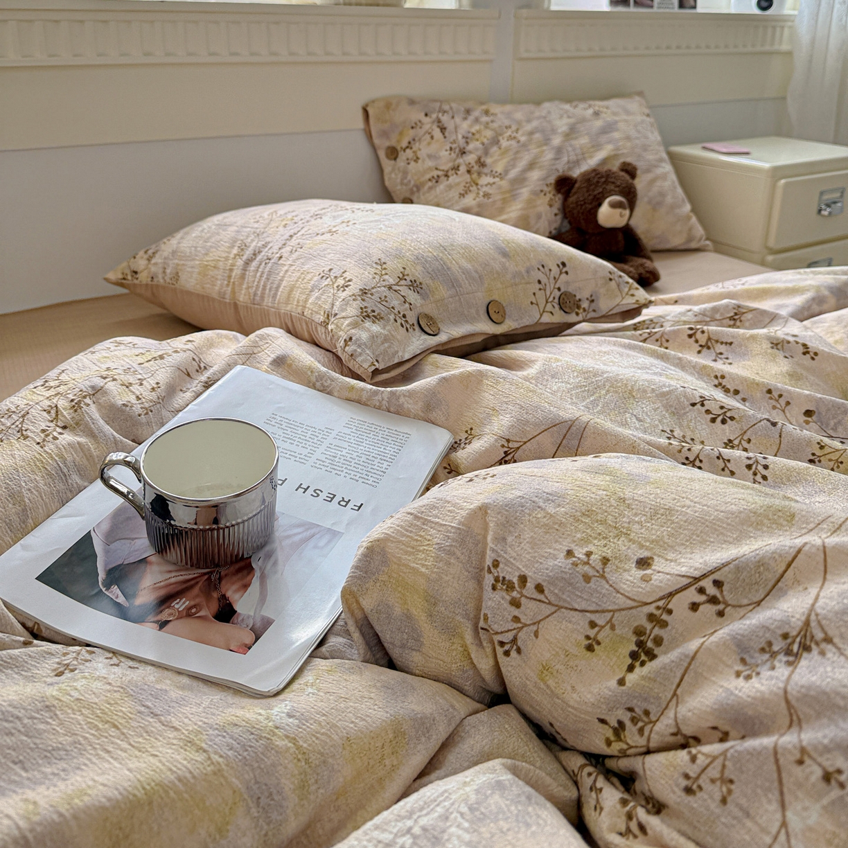 91家纺网 家纺一手货源 找家纺 水墨江南 2025新款原麻复古印花纽扣款四件套 秋意浓