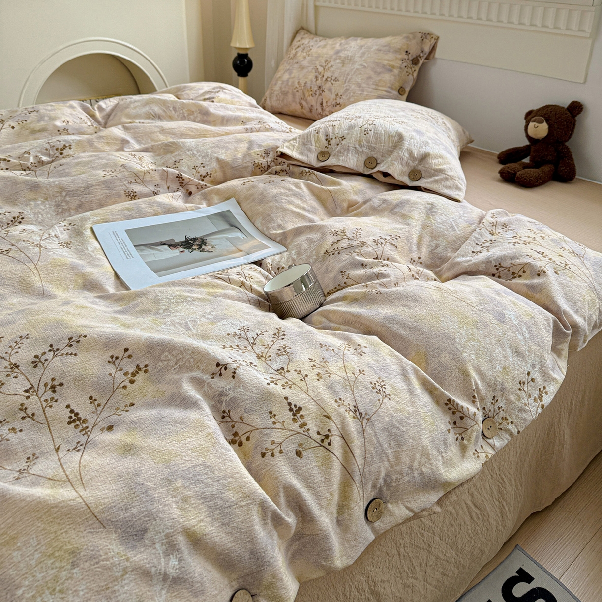 91家纺网 家纺一手货源 找家纺 水墨江南 2025新款原麻复古印花纽扣款四件套 秋意浓