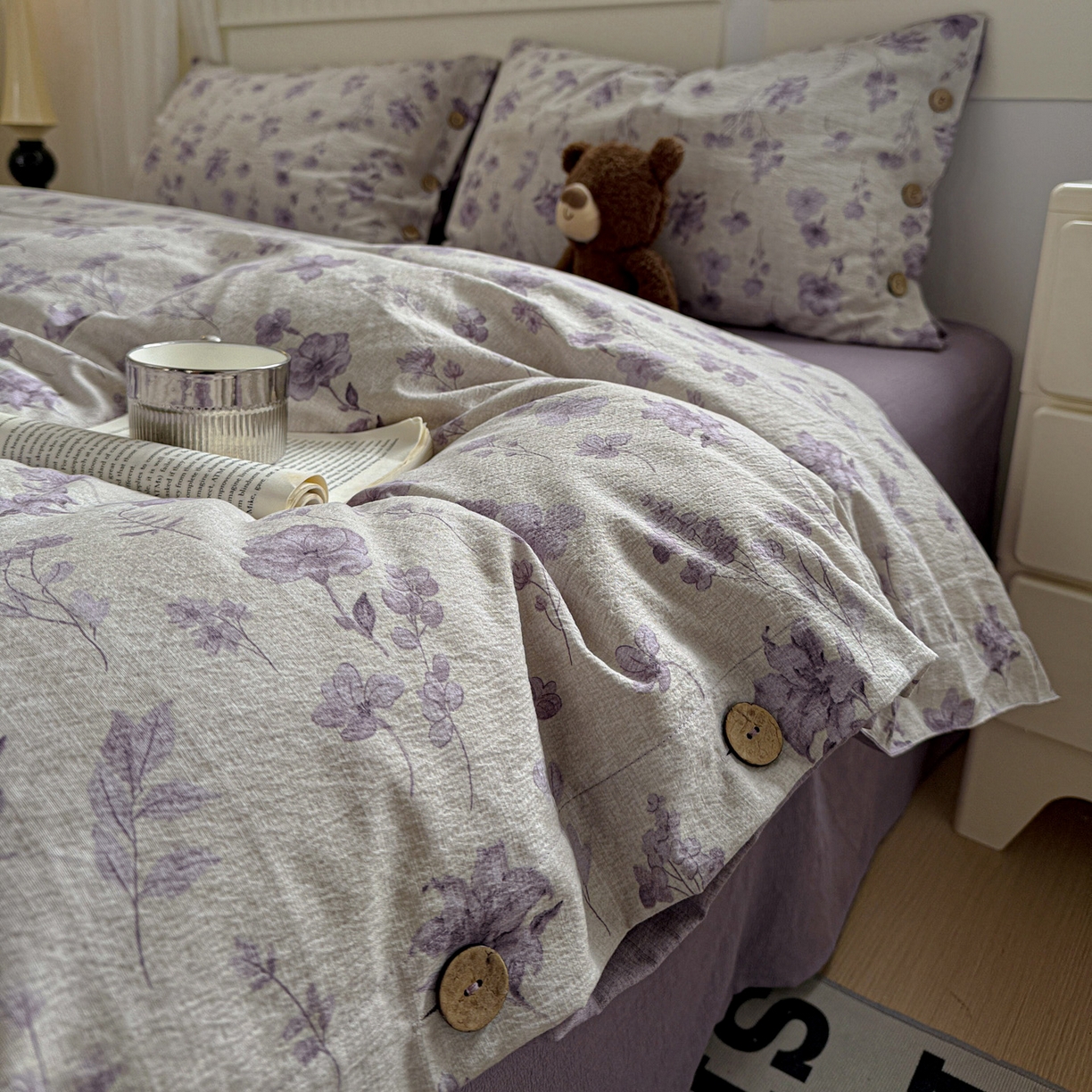 91家纺网 家纺一手货源 找家纺 水墨江南 2025新款原麻复古印花纽扣款四件套 紫藤