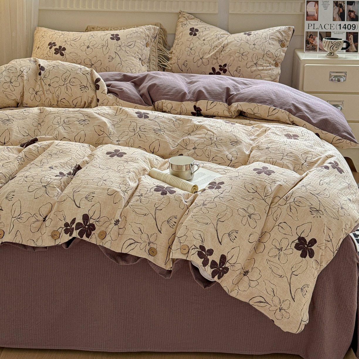 91家纺网 家纺一手货源 找家纺 水墨江南 2025新款原麻复古印花纽扣款四件套 绽放