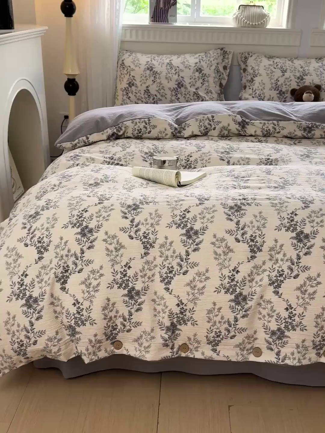 91家纺网 家纺一手货源 找家纺 水墨江南 2025新款原麻复古印花纽扣款四件套 盛夏