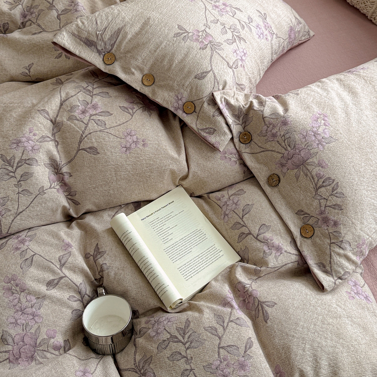 91家纺网 家纺一手货源 找家纺 水墨江南 2025新款原麻复古印花纽扣款四件套 凤求凰