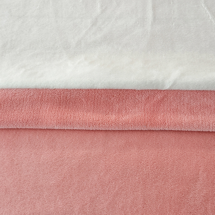 91家纺网 家纺一手货源 找家纺 莱凯家纺 2025新款牛奶绒双拼绣花四件套-山茶 山茶（白+粉）