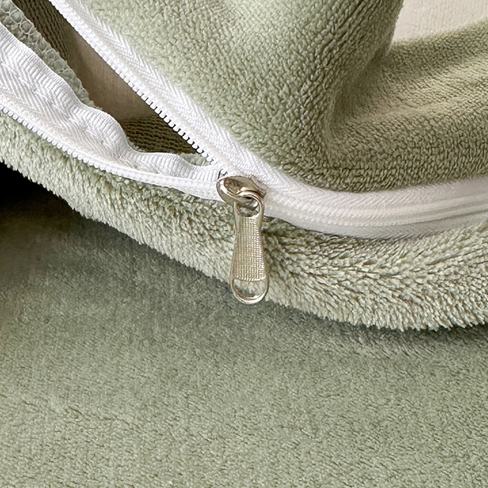 91家纺网 家纺一手货源 找家纺 莱凯家纺 2025新款牛奶绒双拼绣花四件套-山茶 山茶（白+绿）