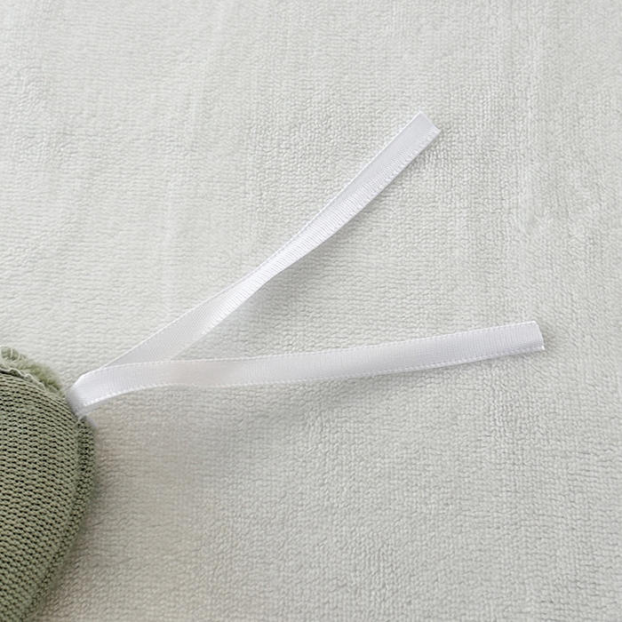 91家纺网 家纺一手货源 找家纺 莱凯家纺 2025新款牛奶绒双拼绣花四件套-山茶 山茶（白+绿）