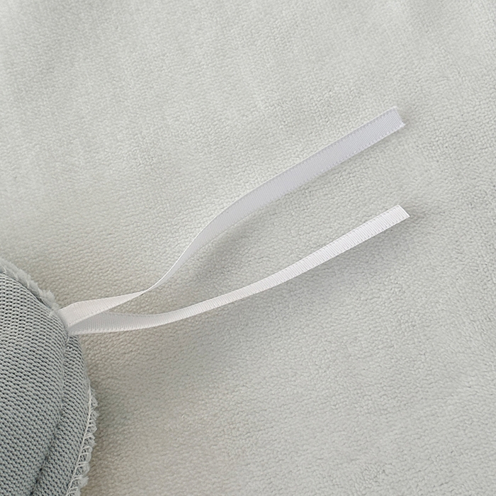 91家纺网 家纺一手货源 找家纺 莱凯家纺 2025新款牛奶绒双拼绣花四件套-山茶 山茶（白+浅蓝）