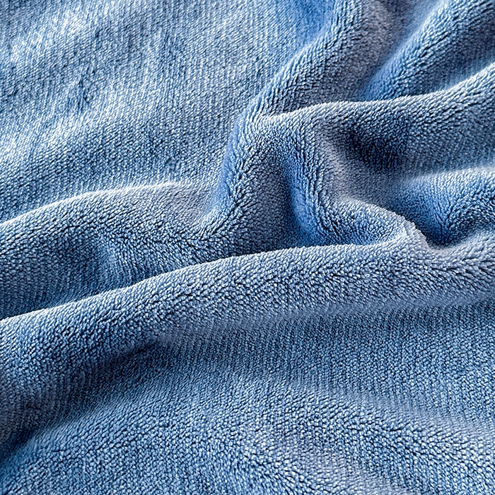 91家纺网 家纺一手货源 找家纺 莱凯家纺 2025新款牛奶绒双拼绣花四件套-山茶 山茶（宝蓝+咖）