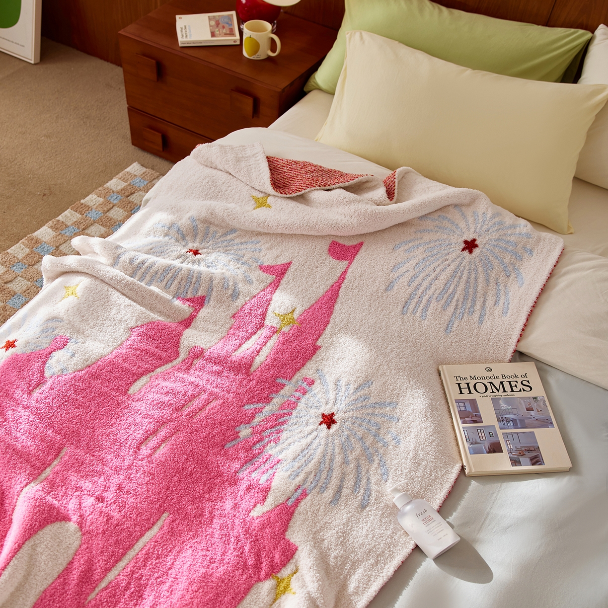 91家纺网 家纺一手货源 找家纺 安莱生活 2025新款设计师款半边绒多功能盖毯 城堡