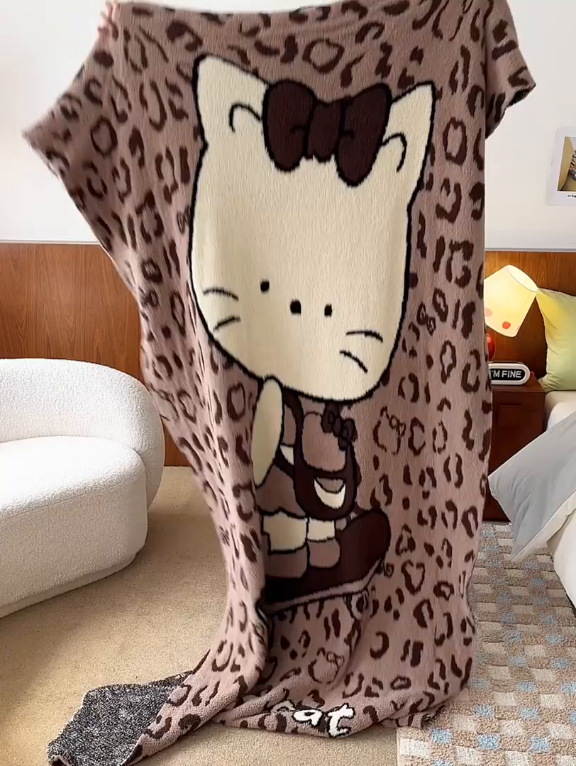 91家纺网 家纺一手货源 找家纺 安莱生活 2025新款设计师款半边绒多功能盖毯 滑板猫-咖