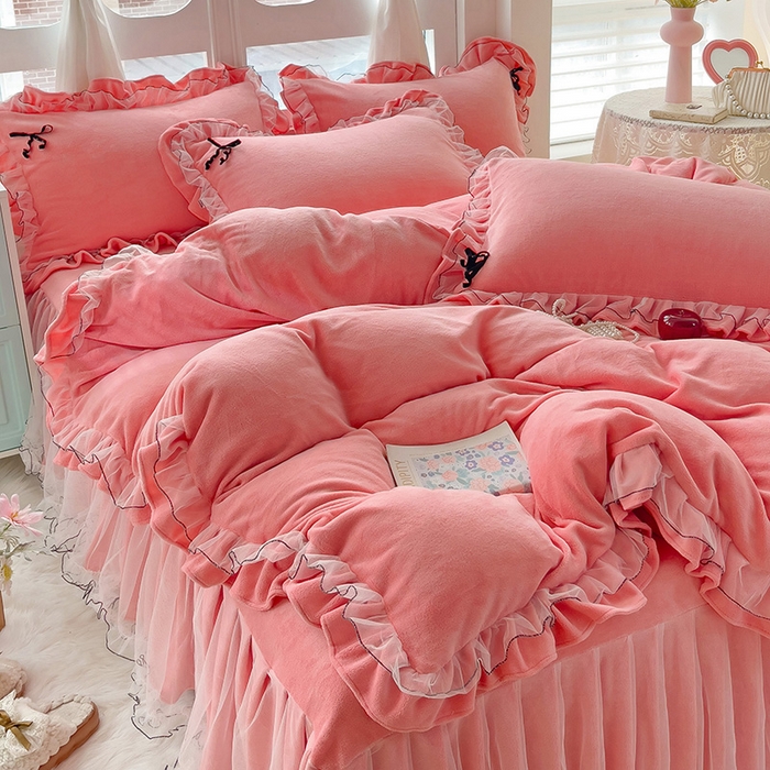 91家纺网 家纺一手货源 找家纺 （总）言熙居家纺 2025新款仙气网纱蕾丝花边蝴蝶结牛奶绒四件套