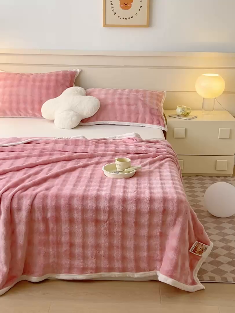 91家纺网 家纺一手货源 找家纺 （总）莱凯家纺 2025新款牛奶绒泡泡毯子盖毯毛毯-可跨境