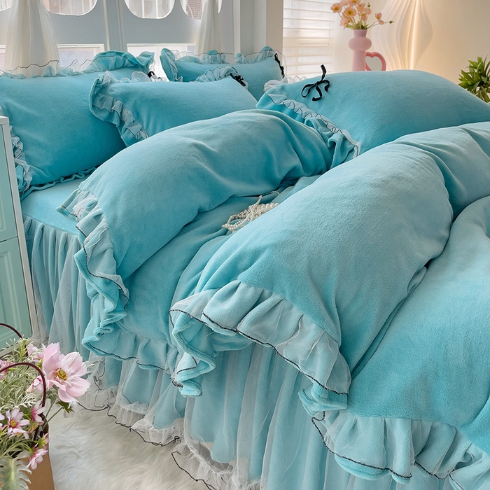 91家纺网 家纺一手货源 找家纺 言熙居家纺 2025新款仙气网纱蕾丝花边蝴蝶结牛奶绒四件套 仙女蓝