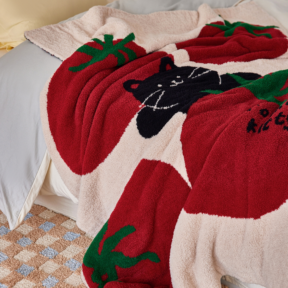 91家纺网 家纺一手货源 找家纺 安莱生活 2025新款设计师款半边绒多功能盖毯 西红柿首富