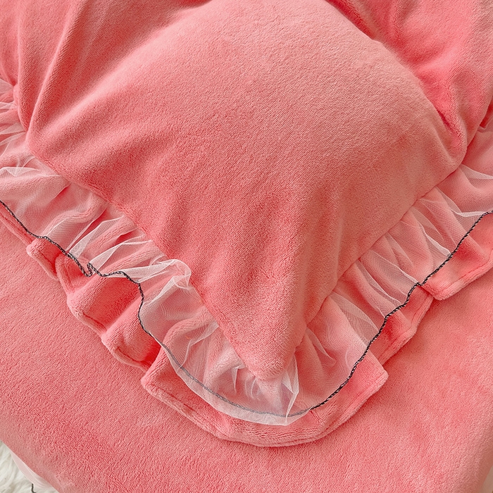 91家纺网 家纺一手货源 找家纺 言熙居家纺 2025新款仙气网纱蕾丝花边蝴蝶结牛奶绒四件套 仙女玉