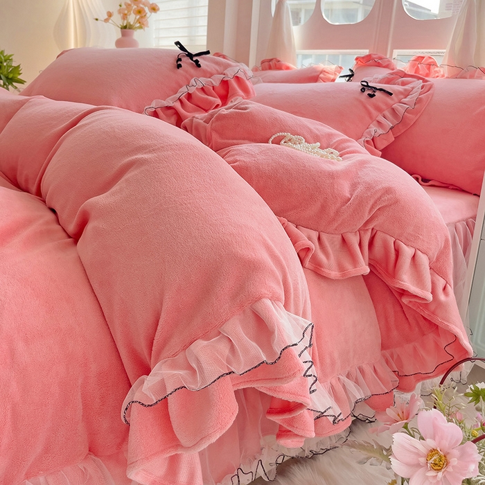 91家纺网 家纺一手货源 找家纺 言熙居家纺 2025新款仙气网纱蕾丝花边蝴蝶结牛奶绒四件套 仙女玉