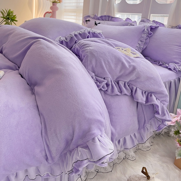 91家纺网 家纺一手货源 找家纺 言熙居家纺 2025新款仙气网纱蕾丝花边蝴蝶结牛奶绒四件套 仙女紫