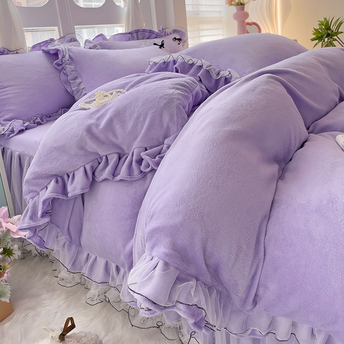 91家纺网 家纺一手货源 找家纺 言熙居家纺 2025新款仙气网纱蕾丝花边蝴蝶结牛奶绒四件套 仙女紫