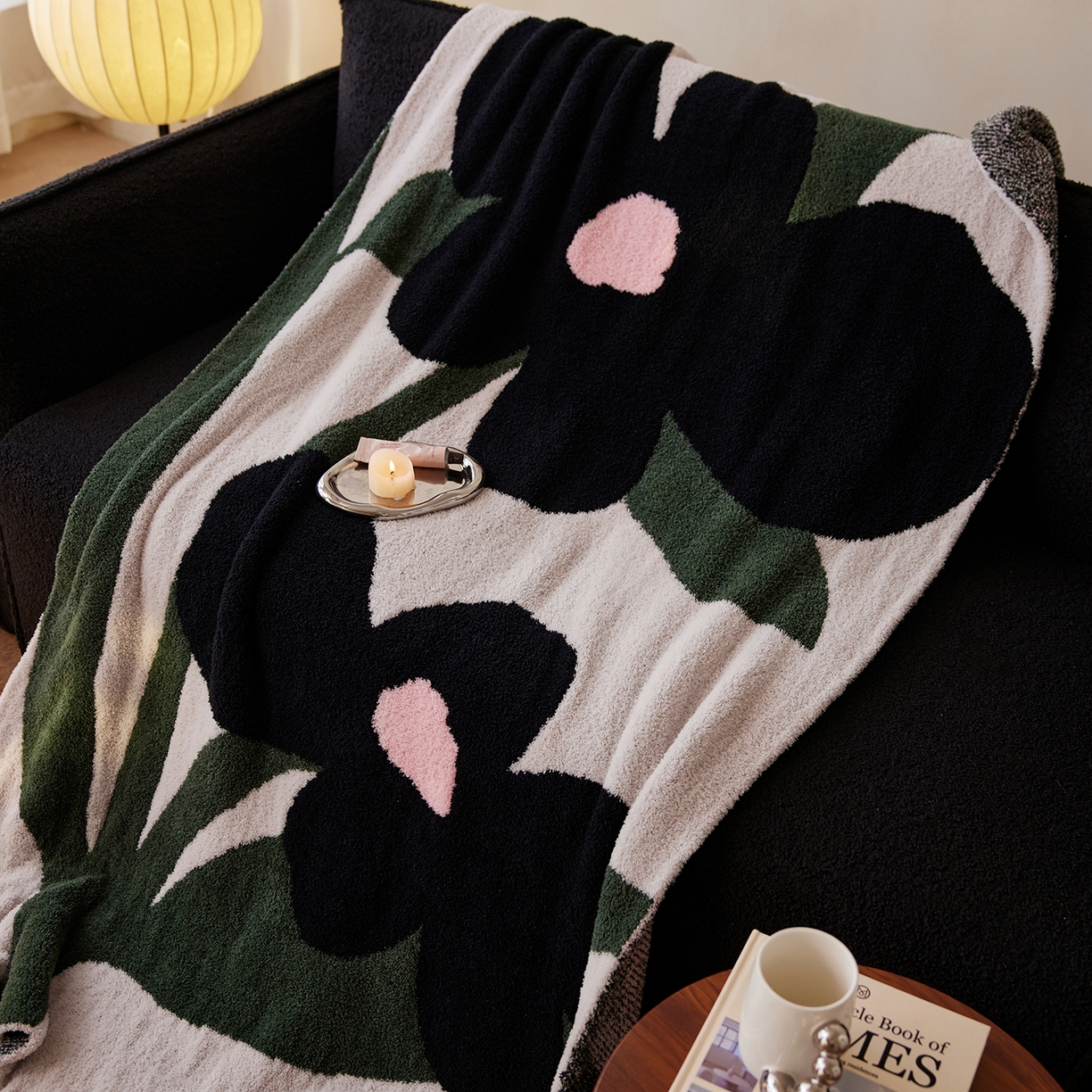 91家纺网 家纺一手货源 找家纺 安莱生活 2025新款设计师款半边绒多功能盖毯 一路生花-绿