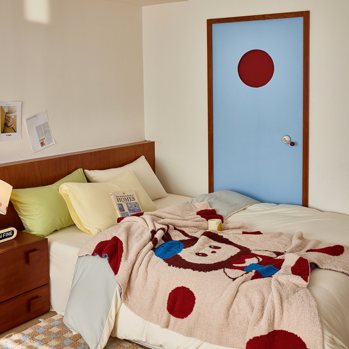 91家纺网 家纺一手货源 找家纺 安莱生活 2025新款设计师款半边绒多功能盖毯 kk兔